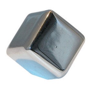 Bouton cube chromé section 23 x 23 mm