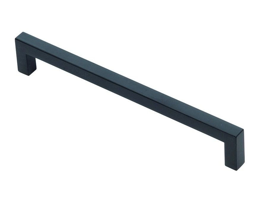 Poignée Stretch en zamak laqué noir mat. Entraxe 96 mm, longueur 105 mm, hauteur 28 mm